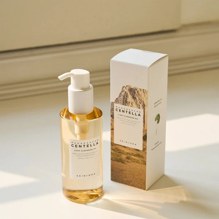 SKIN1004 - Madagascar Centella Light Cleansing Oil (200 ml.) - Nuaglowdk
